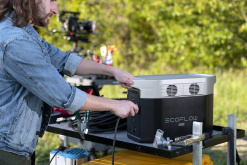 No emissions or noise on the movie set with the EcoFlow Delta Max silent generator